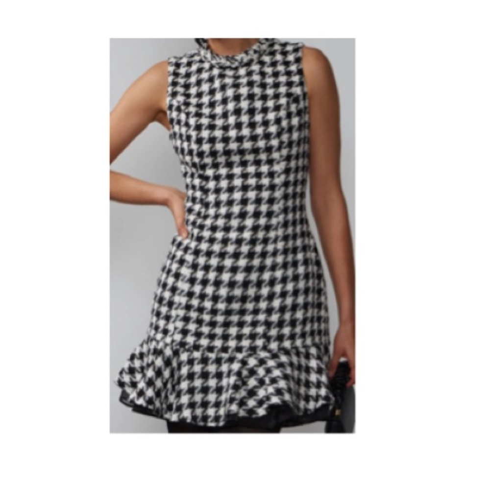 New York & Company Black and White Houndstooth Mini Dress. No stretch.  NWOT